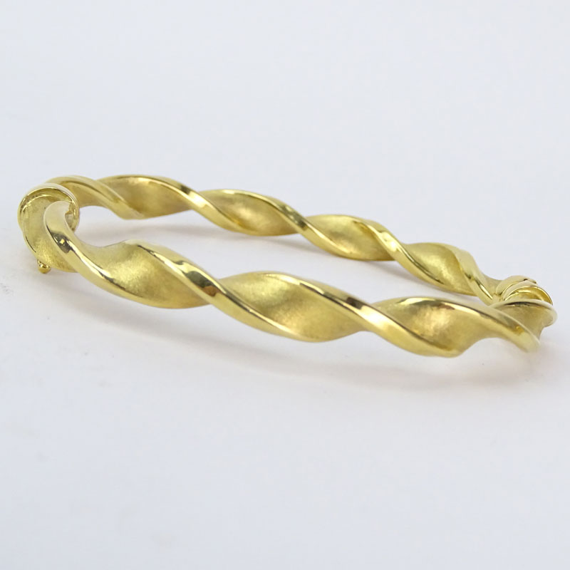 Three (3) Vintage Italian 18 Karat Yellow Gold Hinged Bangle Bracelets.