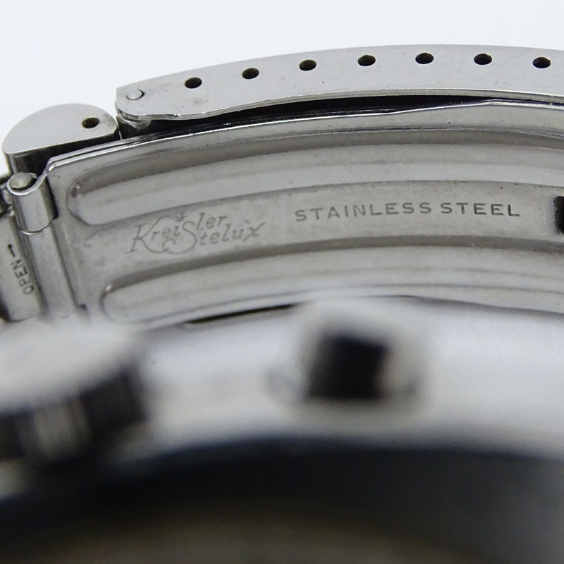 Retro Bulova Stainless Steel Tourneau Automatic Tachymeter Watch.