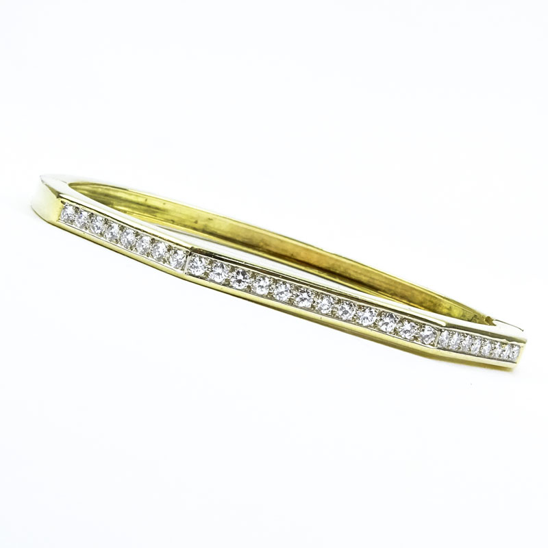 Vintage Italian Approx. 1.75 Carat Round Brilliant Cut Diamond and 18 Karat Yellow Gold Hinged Bangle Bracelet.