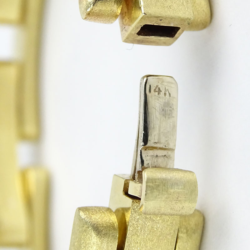Mid 20th Century Retro 14 Karat Yellow Gold Link Bracelet.