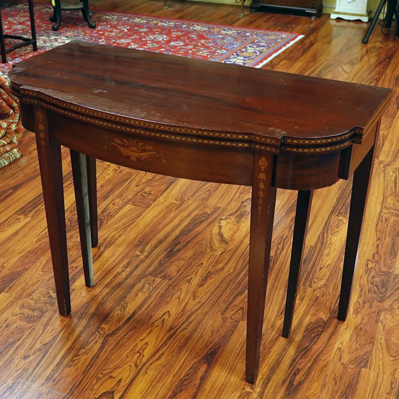 20th Century Sheraton Style Inlaid Console/Expanding Dining Table With 3 Leaves.
