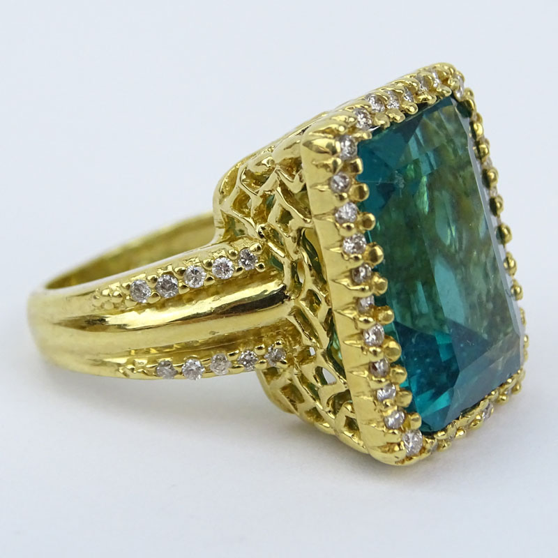 18.0 Carat Emerald Cut Brazilian Paraiba Apatite, Diamond and 18 Karat Yellow Gold Ring. 