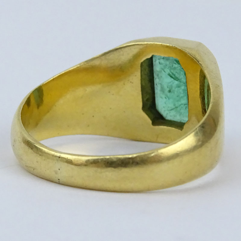 Man's Vintage Emerald and 18 Karat Yellow Gold Ring