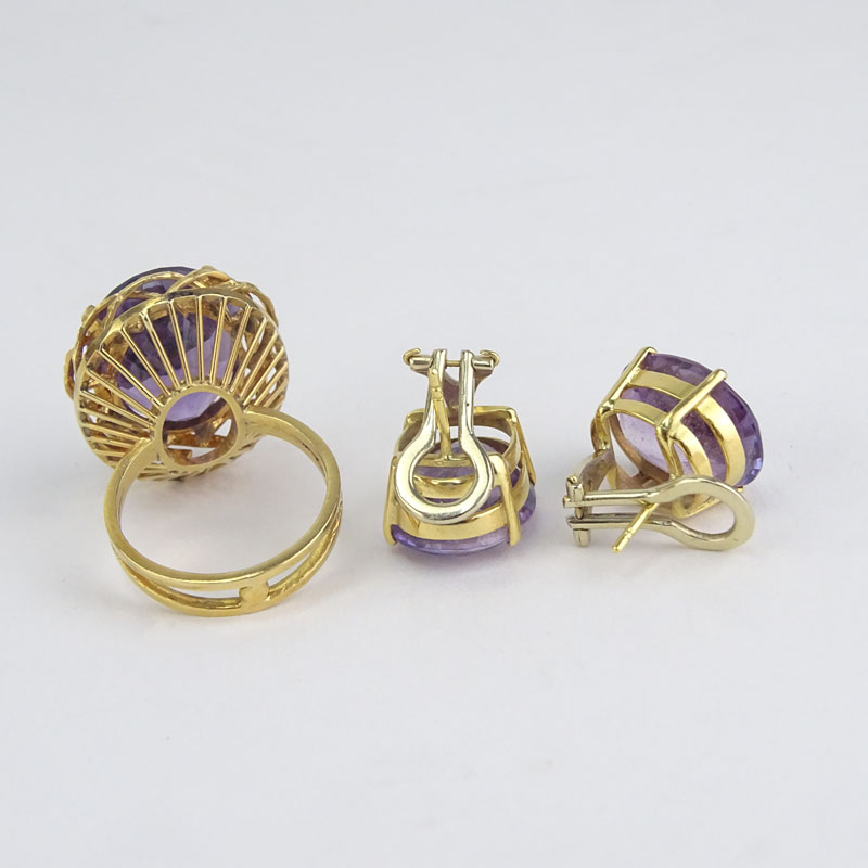 Vintage Oval Cut Amethyst and 18 Karat Yellow Gold Ring and Earring Suite