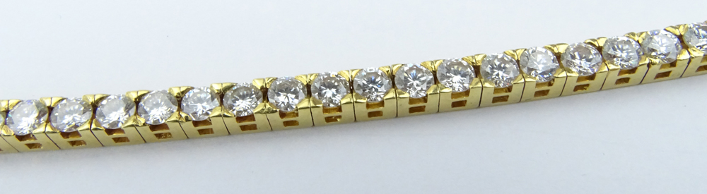 7.0 Carat Round Brilliant Cut Diamond and 18 Karat Yellow Gold Tennis Bracelet.
