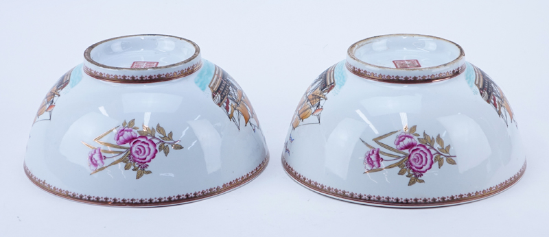 Pair 19/20th Century Chinese Export Hand Painted Porcelain Bowls On Stands