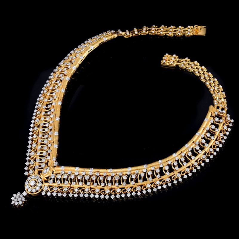 Vintage Approx. 15.40 Carat Round Brilliant Cut Diamond and Heavy 18 Karat Yellow Gold Necklace