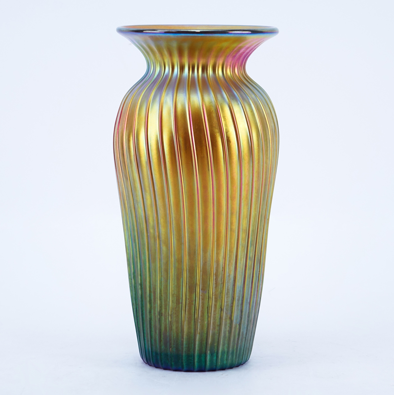 Tiffany Style Gold Favrile Art Glass Vase, 20th Century.
