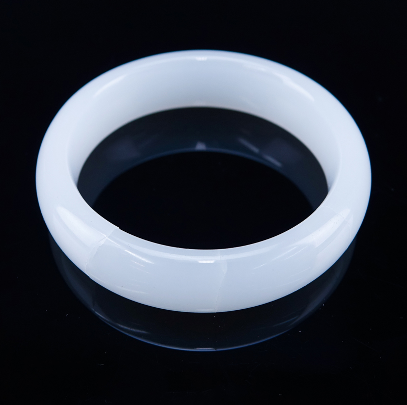 Approx. 18 mm Antique Chinese White Jade Bangle Bracelet.