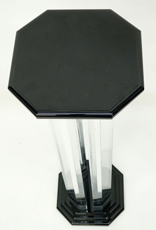 Mid Century Modern Lucite and Black Lacquer Pedestal. Light scuffs to top overall good condition.