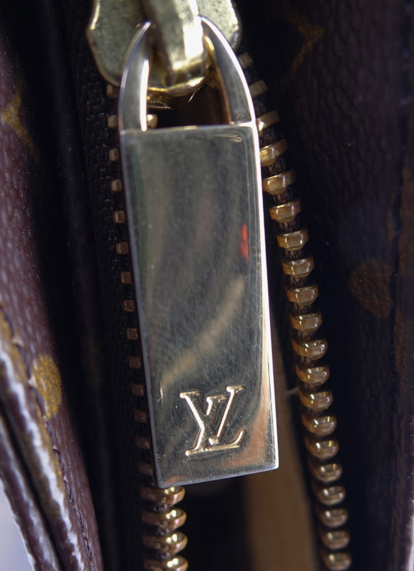 Louis Vuitton Brown Monogram Coated Canvas And Leather Looping GM Handbag.