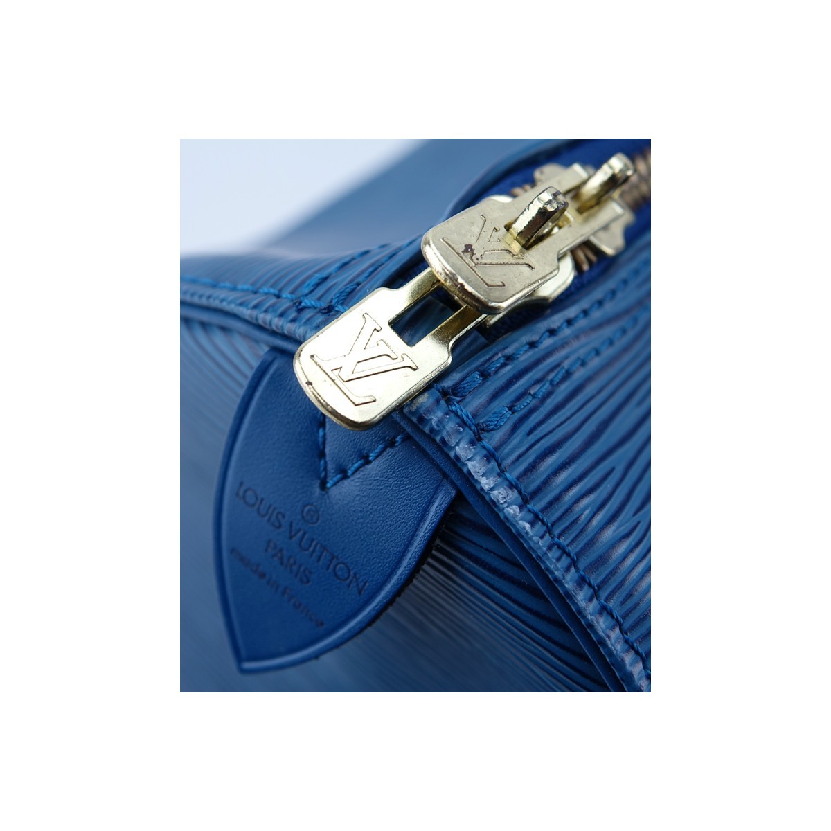 Louis Vuitton Blue Epi Leather Keepall 50 Travel Bag. Golden brass hardware, leather interior, luggage tag, handle strap, cadenas & keys.