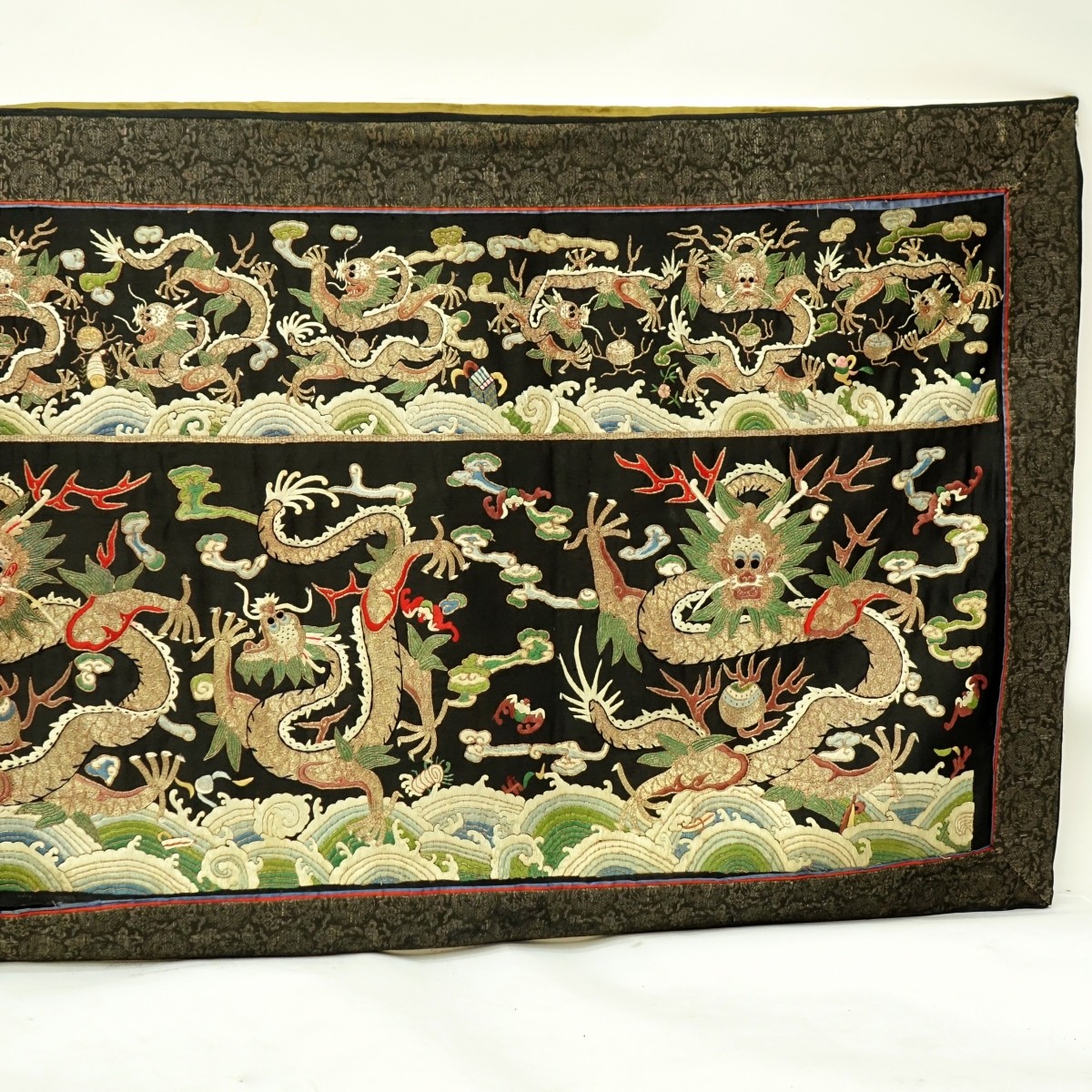 Fine Quality Antique Chinese Silk Embroidery