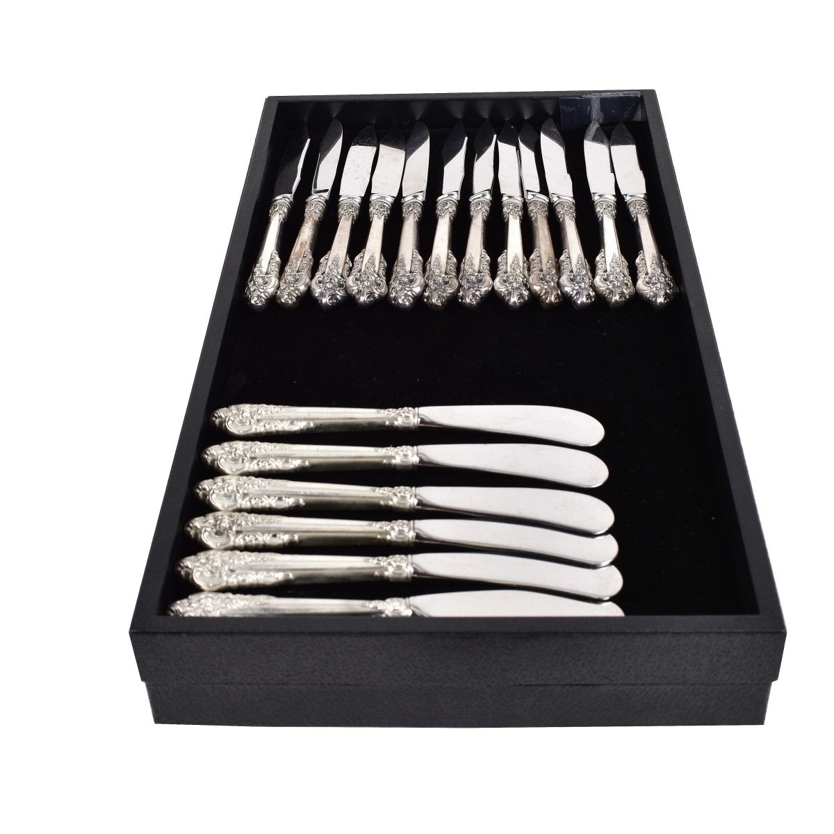 18 Wallace Grande Baroque Fruit and Butter Knives