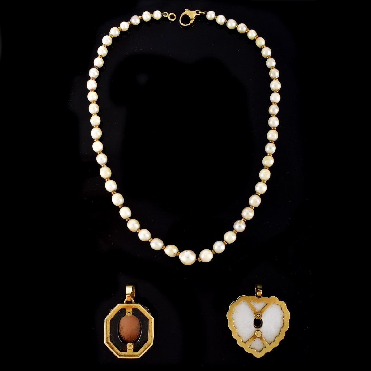 Pearl Necklace and Pendants Suite