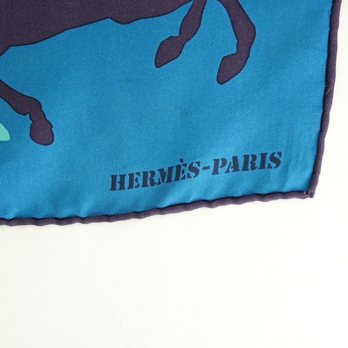 Hermes Ex Libris en Camouflage Twill Silk Scarf
