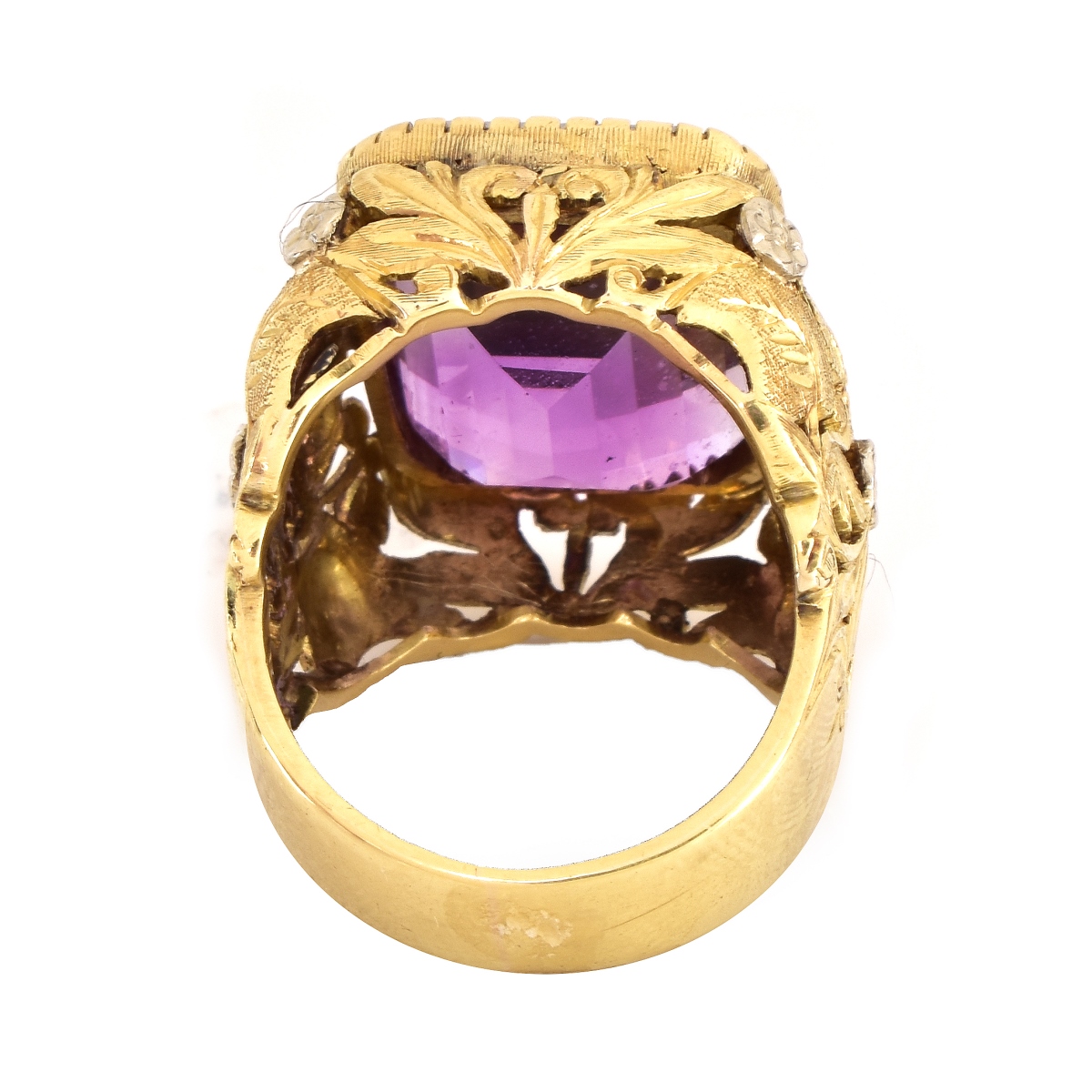 Vintage 14 Karat Yellow Gold Amethyst Ring