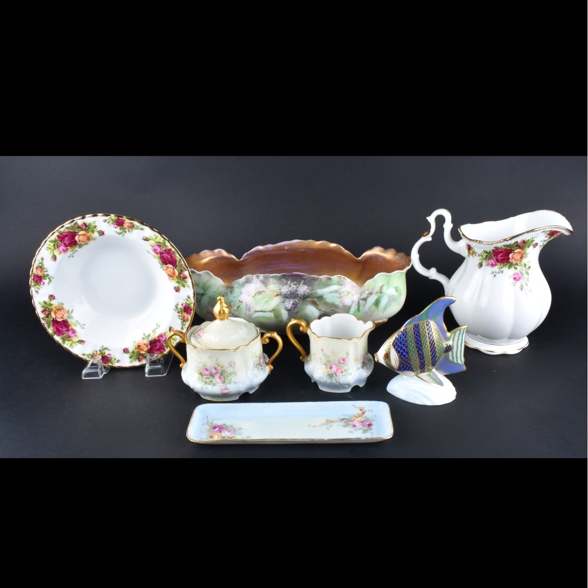 7 Pieces Decorative Porcelain