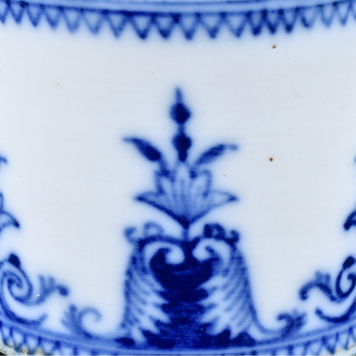 French Saint-Cloud Porcelain Pommade Pots