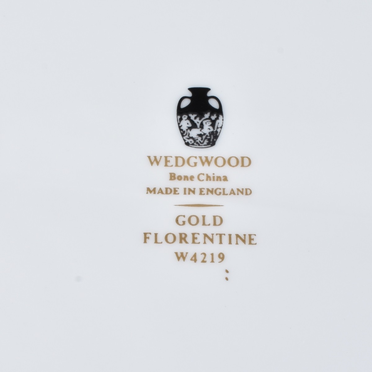 Wedgwood China 'Gold Florentine" 66pcs