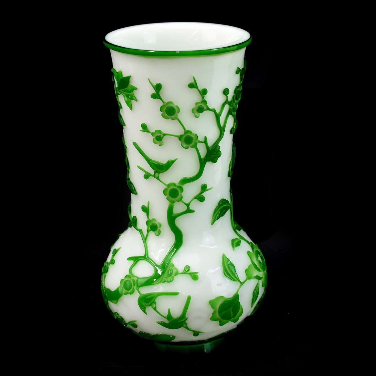 Chinese Peking Vase