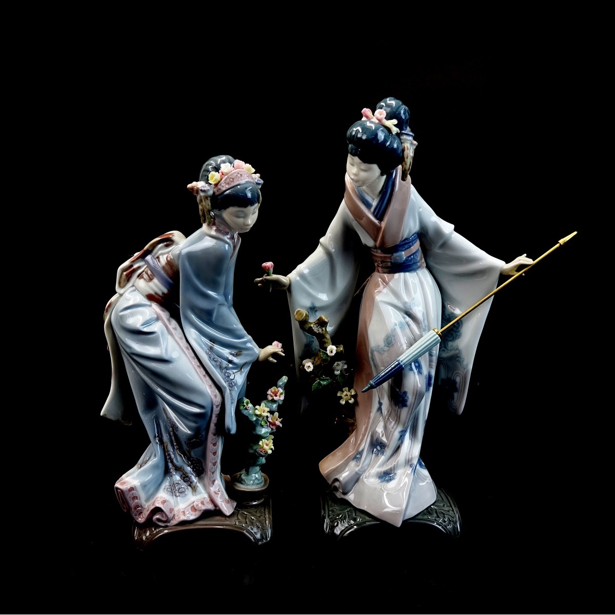 Two Lladro Porcelain Figurines Geisha Girls