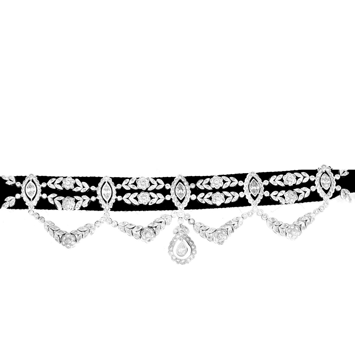 Edwardian Design Diamond and 18K Necklace