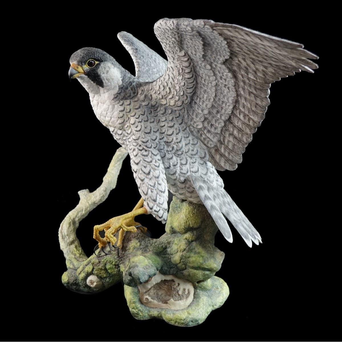 Connoisseur "Peregrine Falcon" Figurine