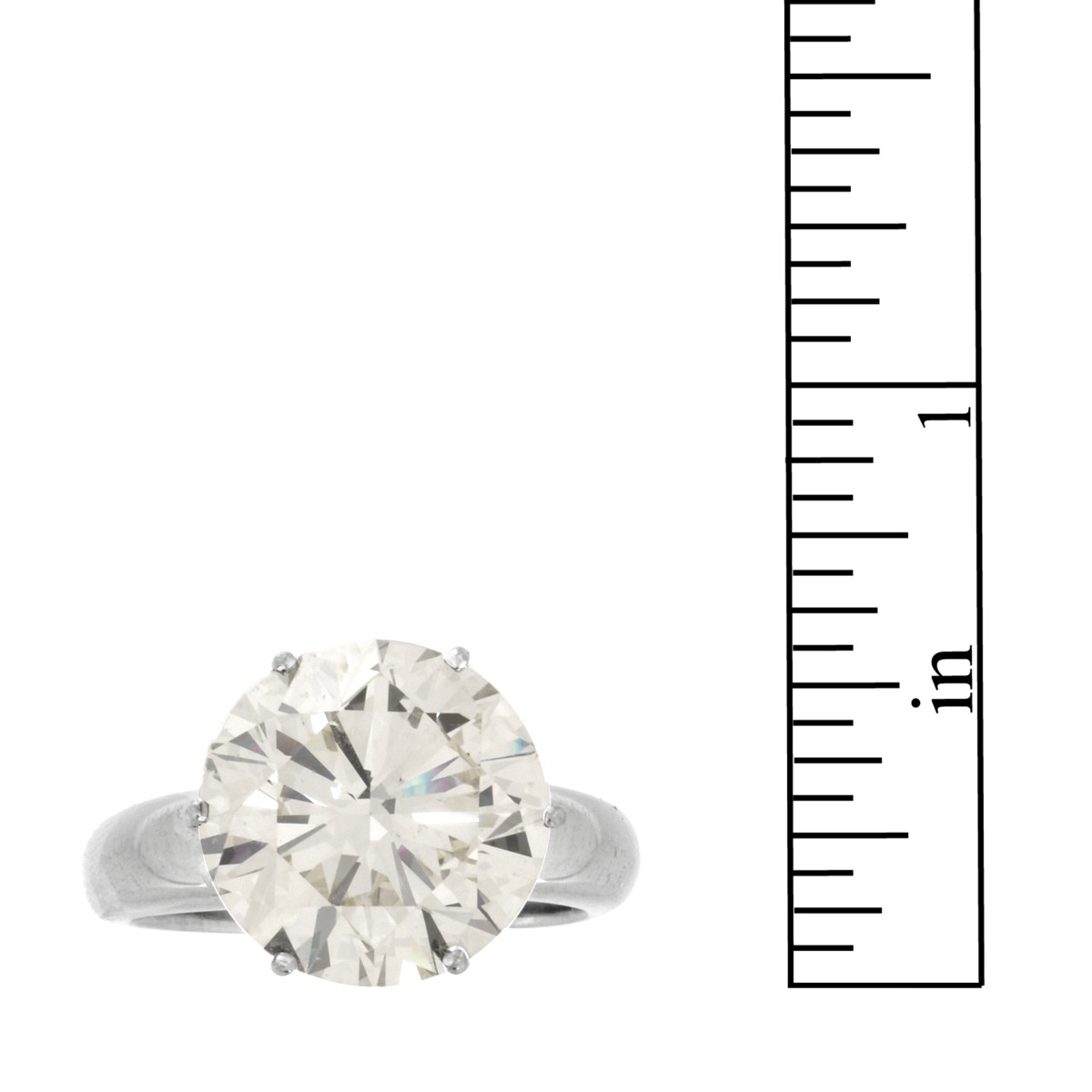 9.39ct Diamond and 18K Ring