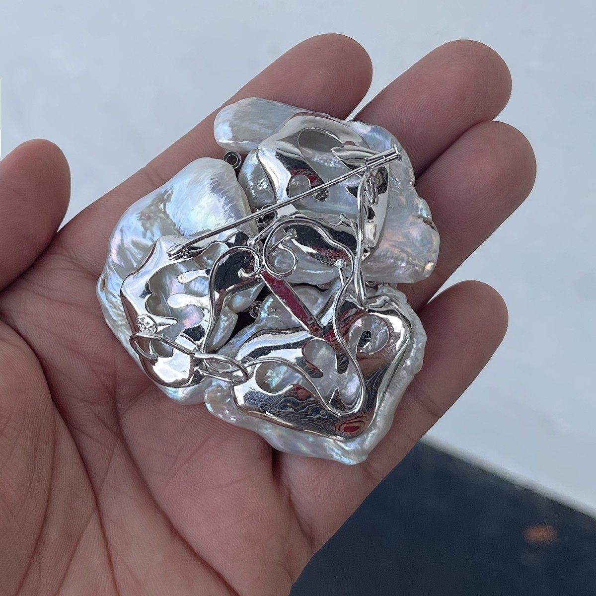 Pearl, Diamond and 18K Pendant / Brooch