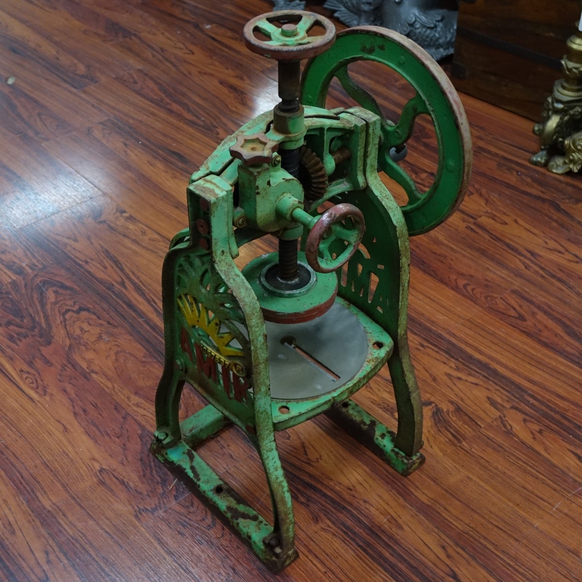 Antique Ice Gola Machine