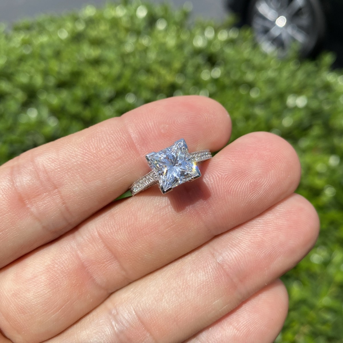 GIA 5.28ct Diamond and 18K Ring