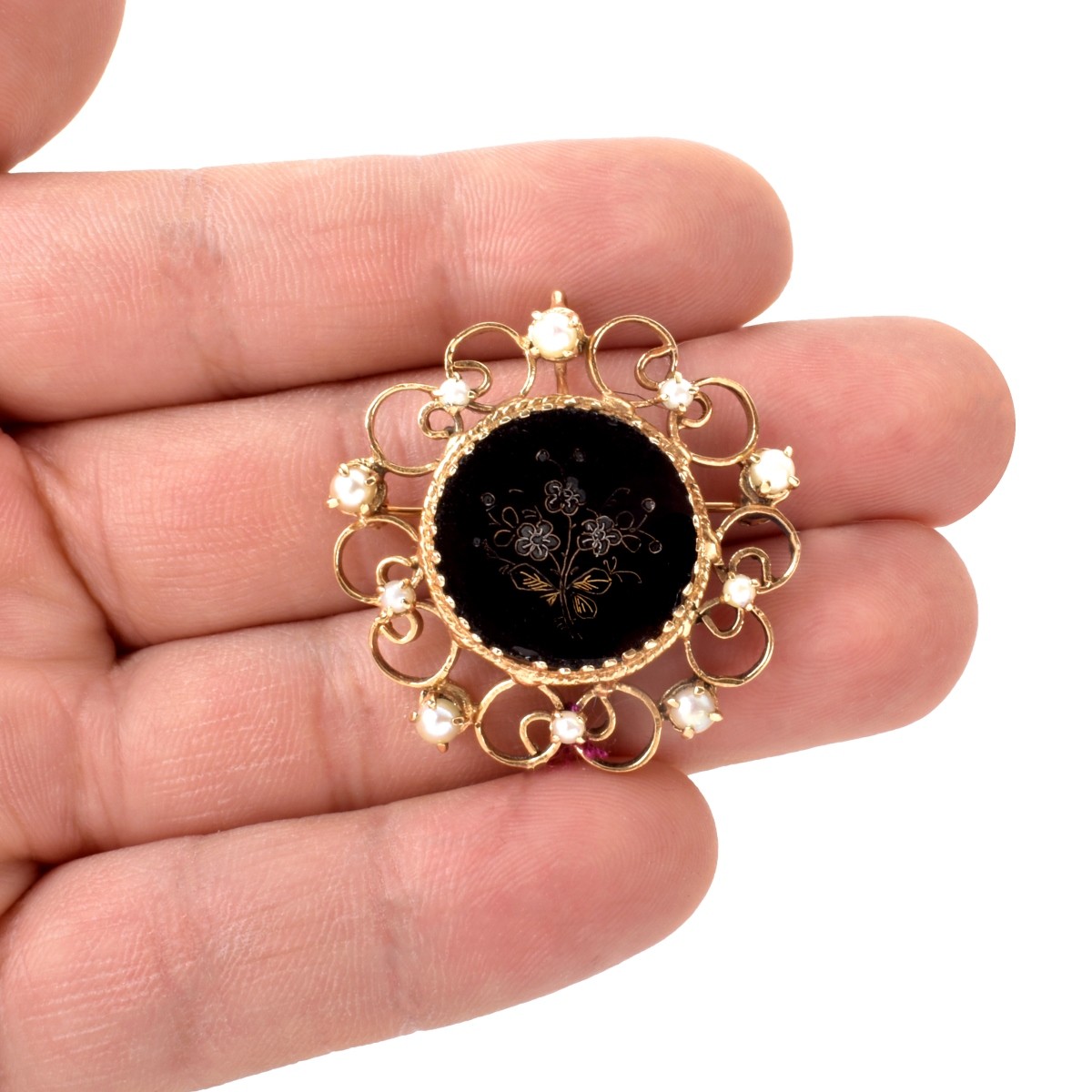 14K, Onyx and Pearl Pendant/Brooch