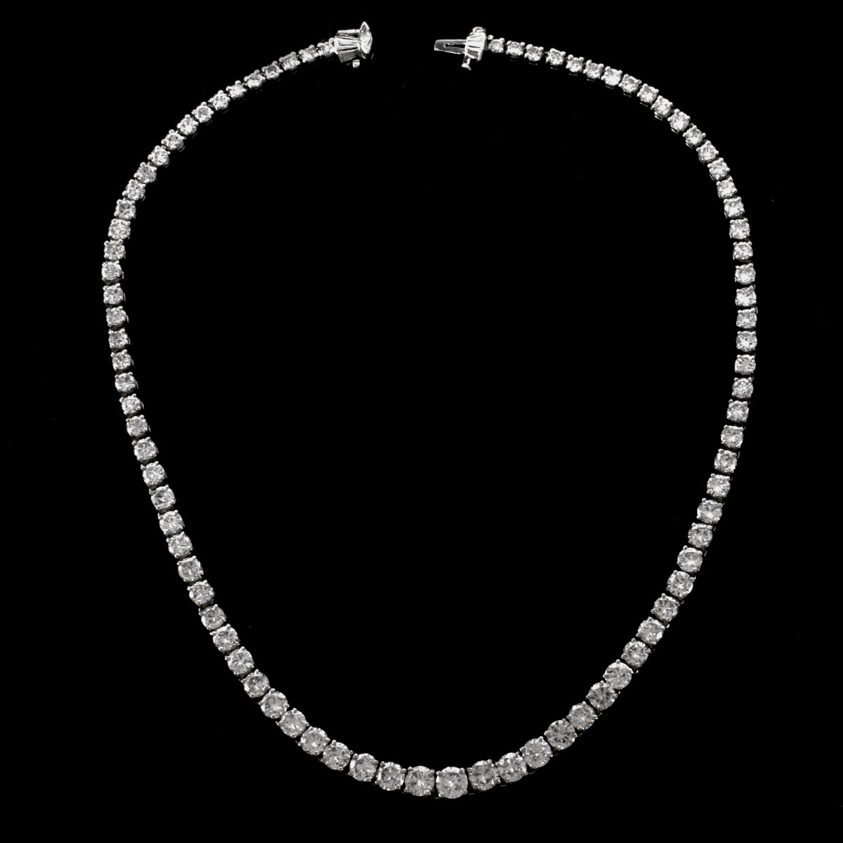16.0ct Diamond and Platinum Necklace