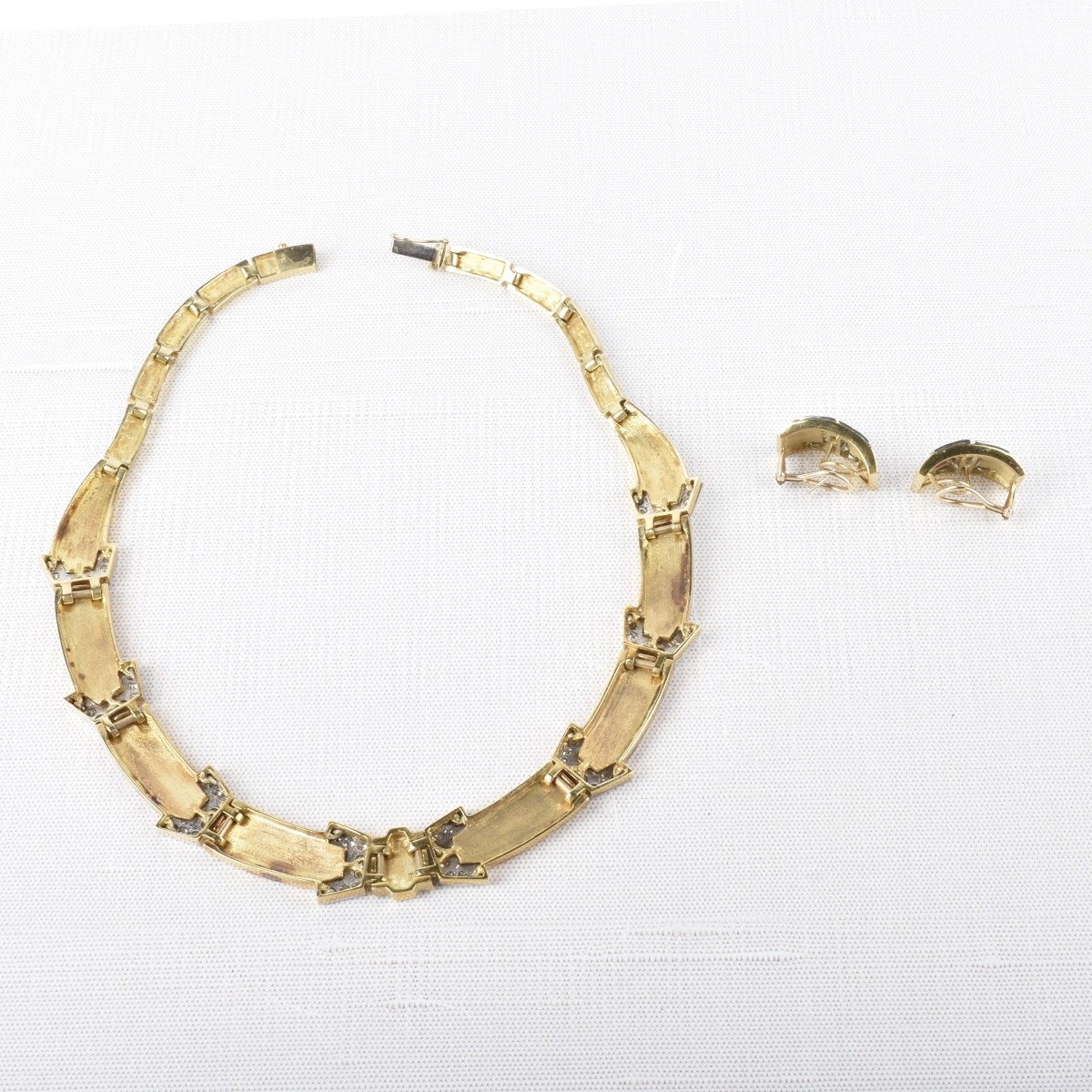 Enamel and 18K Necklace and Earrings
