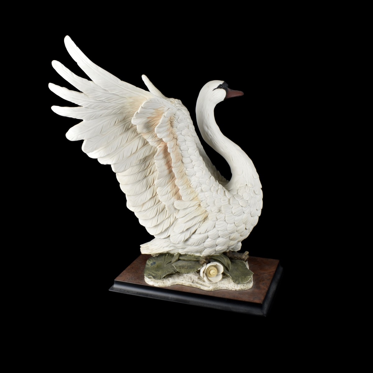 Guiseppe Armani "Swan" Figurine