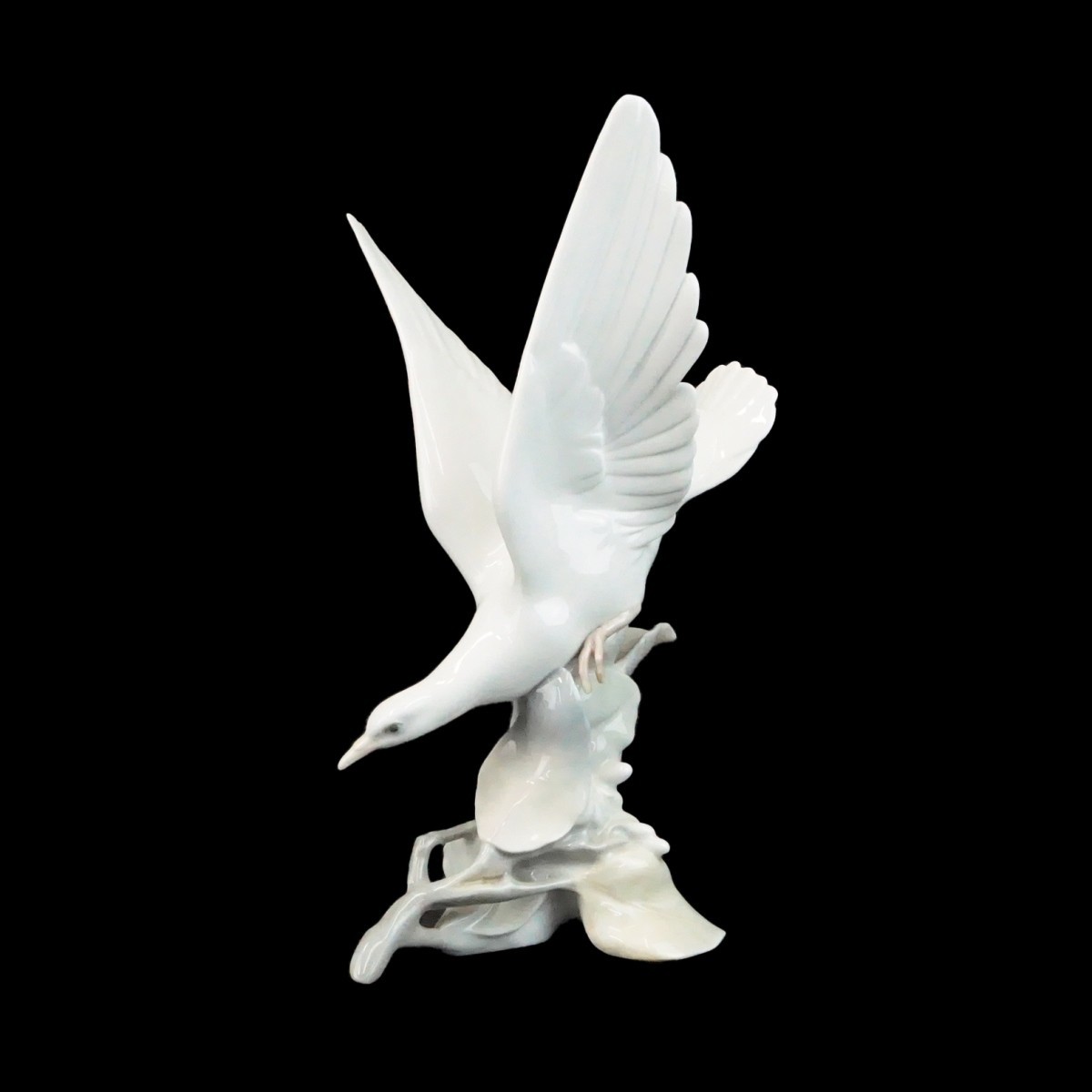 Lladro "Turtle Dove" Porcelain Figurine
