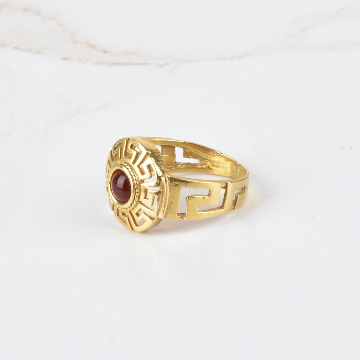 Carnelian and 20K Ring