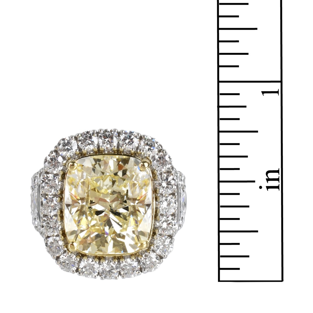 10.02ct Fancy Light Yellow Diamond Ring