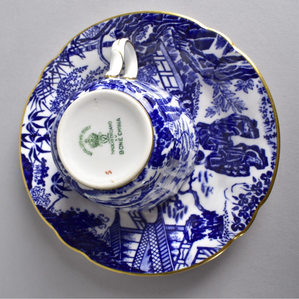 Six Vintage Assorted Porcelain Tableware
