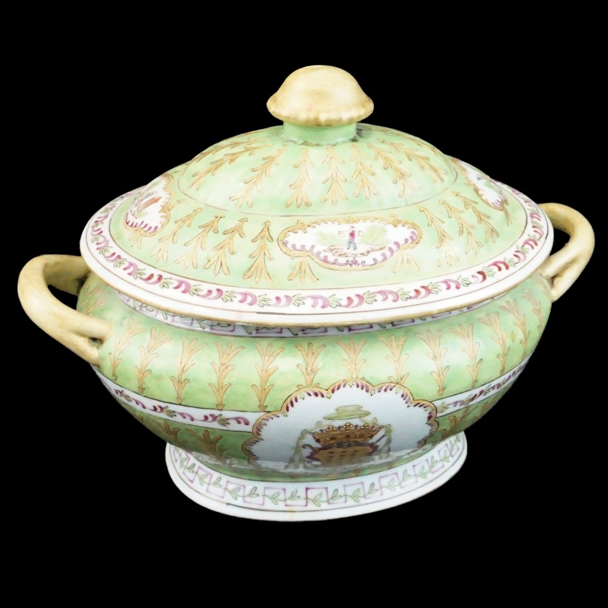 Chinese Covered Porcelain Tureen