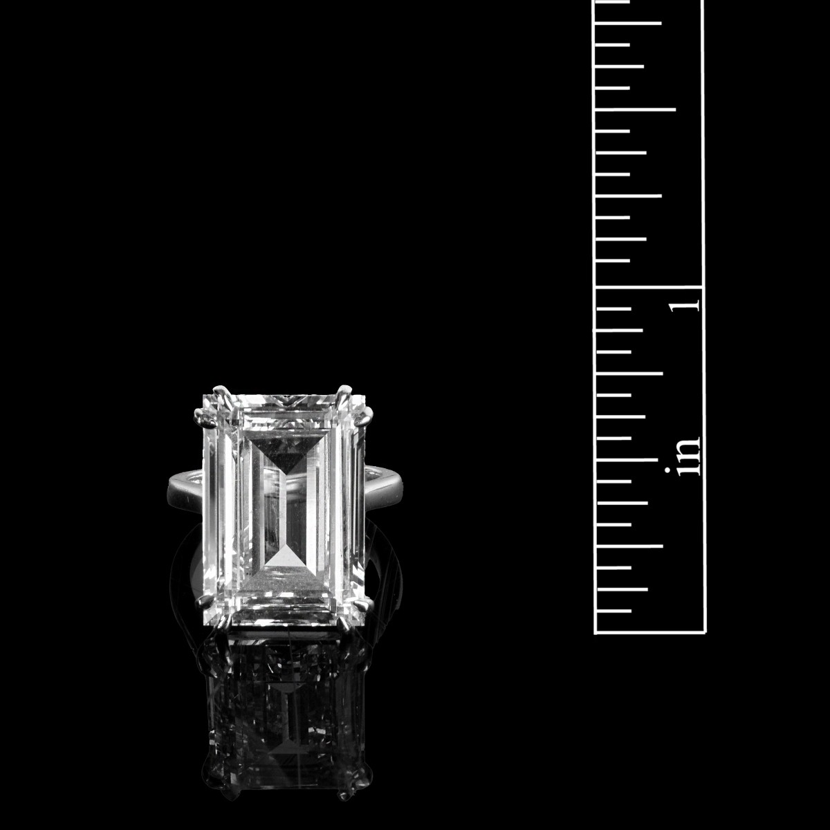 15.55ct Diamond and Platinum Ring