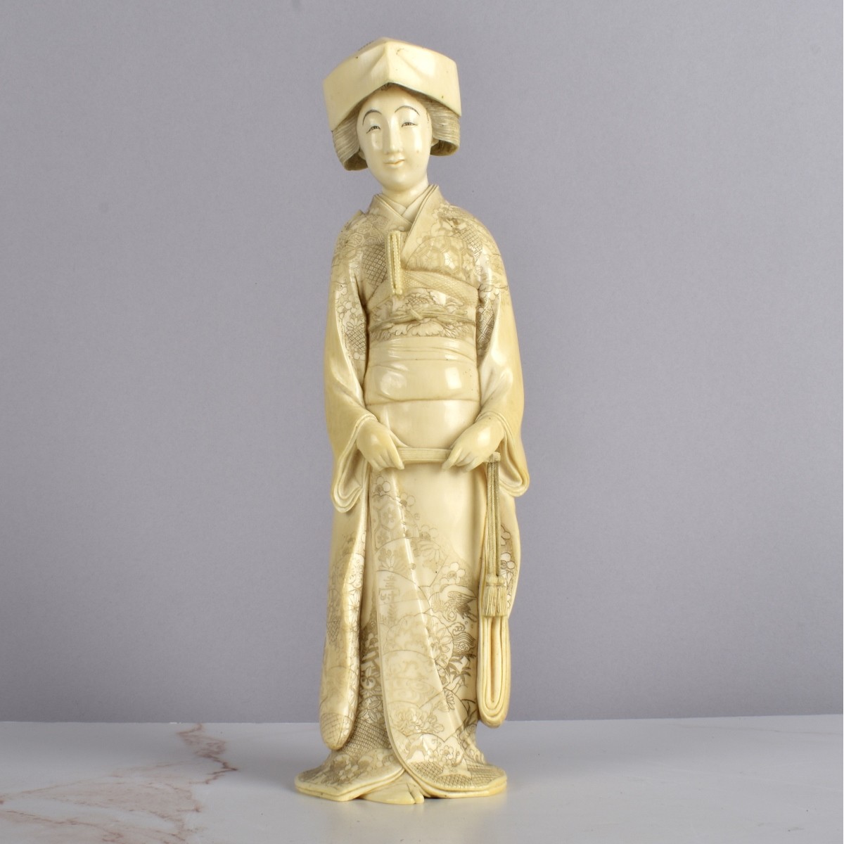 Antique Japanese Geisha Figurine