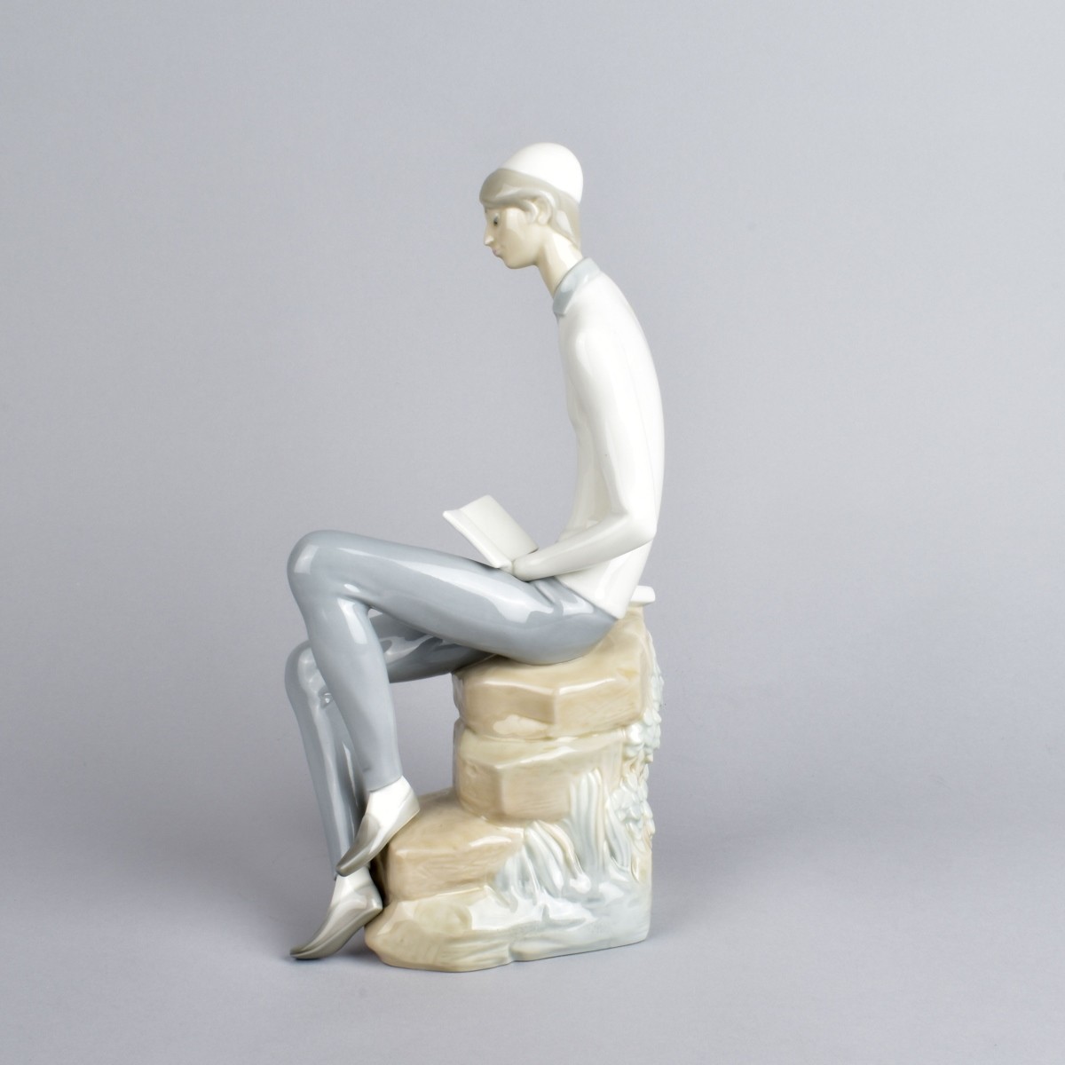 Lladro Hebrew Student Figurine