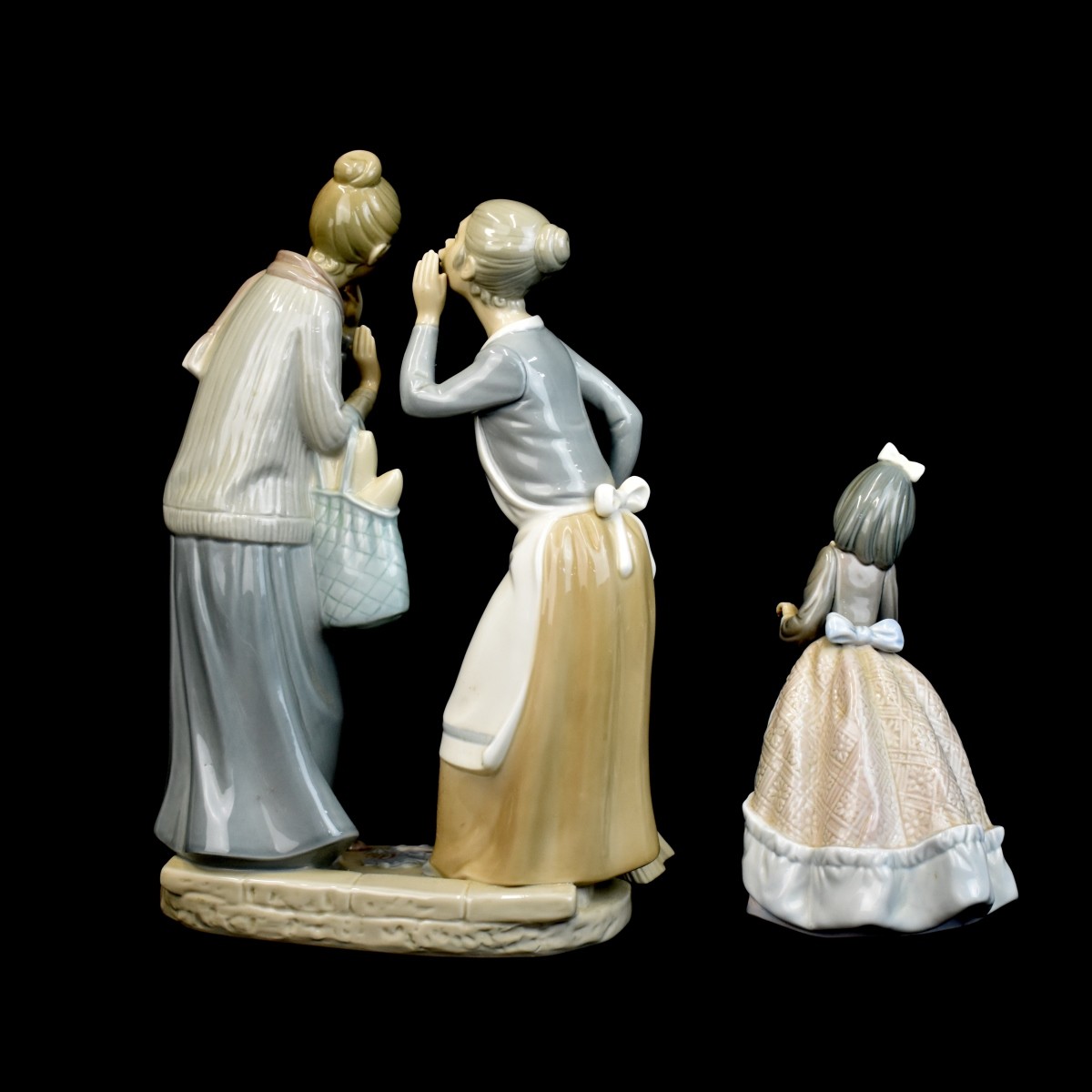 2 Lladro Figurines The Gossips and Jolie