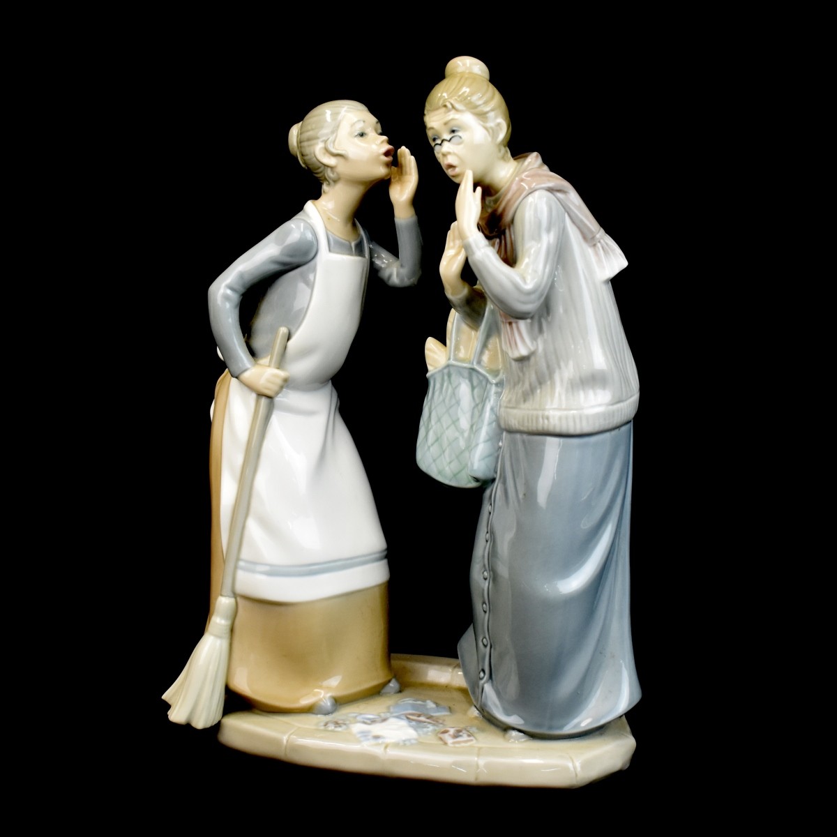 2 Lladro Figurines The Gossips and Jolie