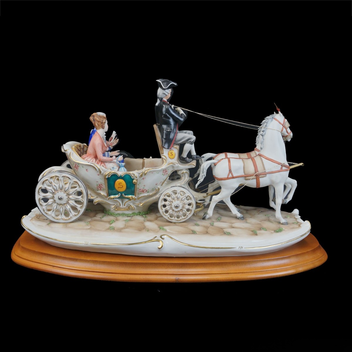 Capodimonte Figurine Chariot