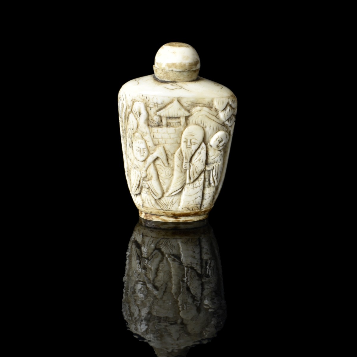 Chinese Carved Snuff Bottle