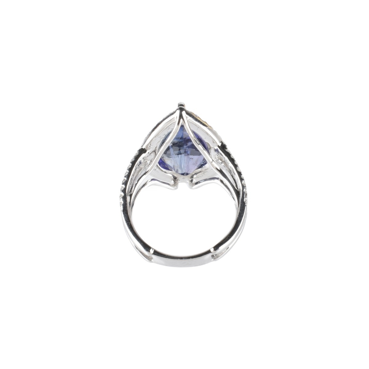 Tanzanite, Diamond and 18K Ring