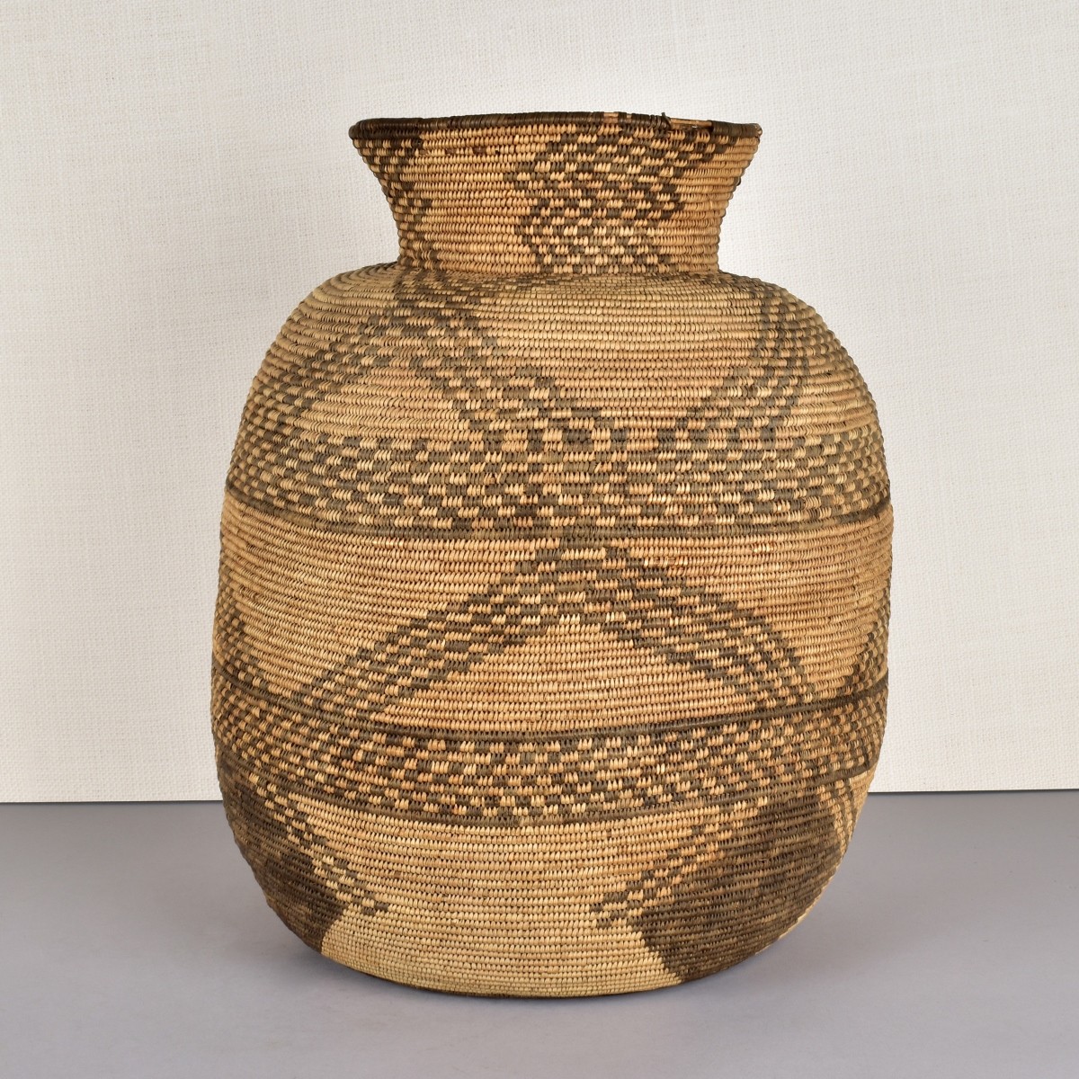 19/20th Century Apache Olla Basket